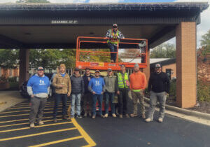 FZ apprentices putting up christmas lights